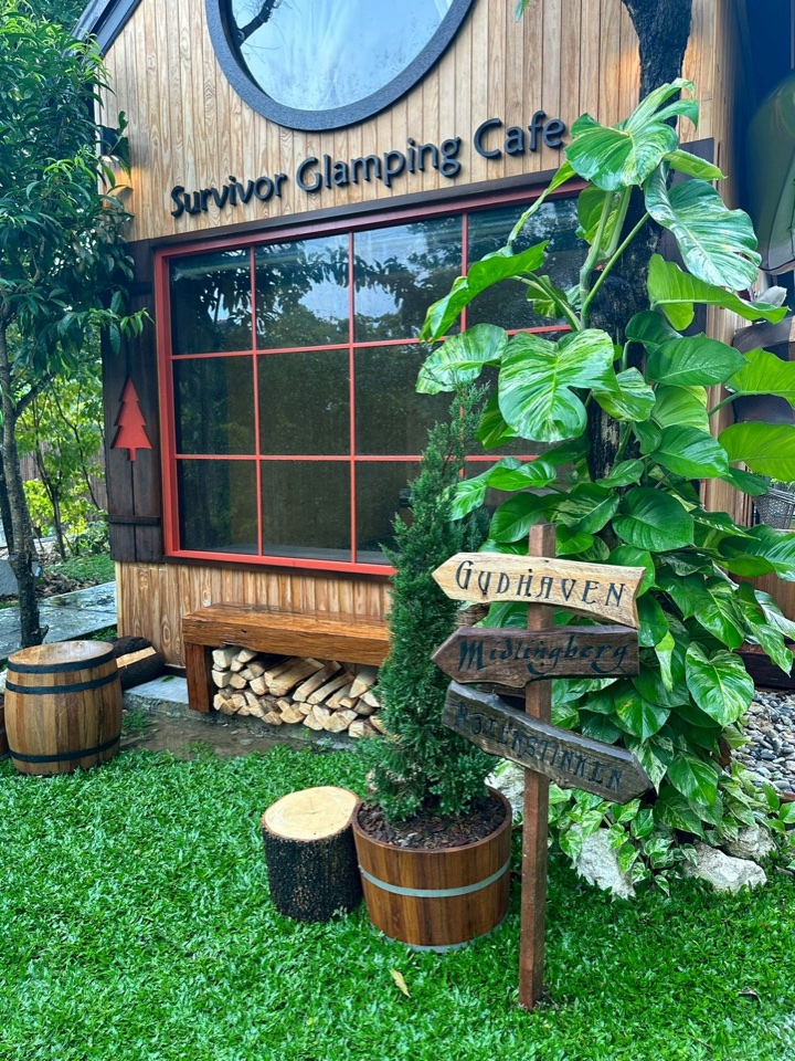 สร้างที่พัก ลำดับที่ 04: ป้ายและทางเข้า