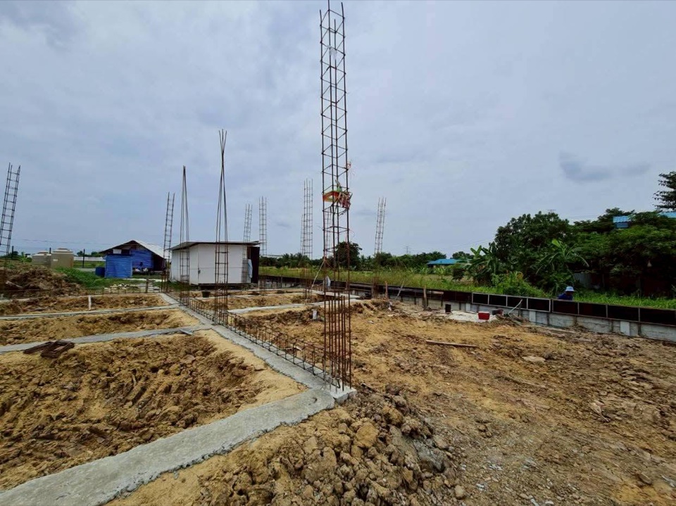 สร้างบ้านชั้นครึ่ง ลำดับที่ 03: ฐานราก