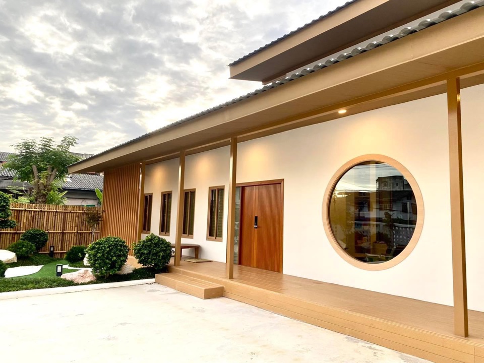 สร้างบ้านหนึ่งชั้น ลำดับที่ 02: มุมทางเข้าบ้าน