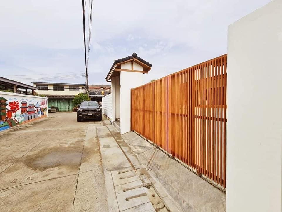 สร้างบ้านหนึ่งชั้น ลำดับที่ 04: แนวรั้วด้านข้าง