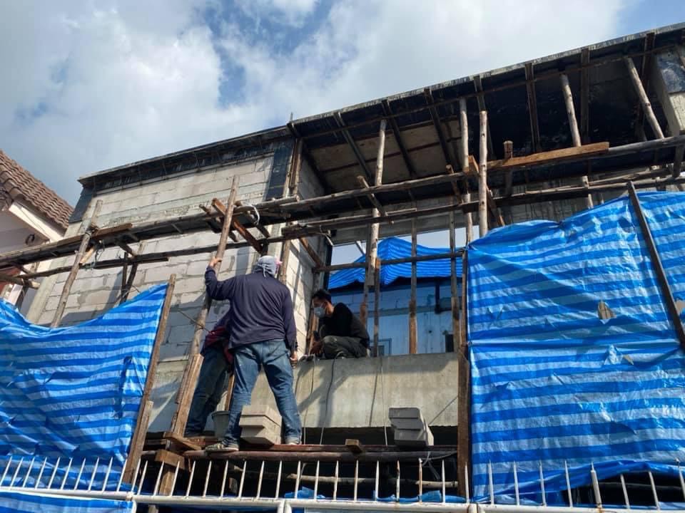 งานรีโนเวท ลำดับที่ 09: นั่งร้านหน้าอาคาร
