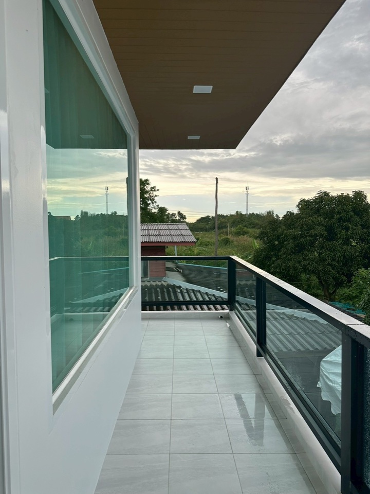 สร้างบ้านสองชั้น ลำดับที่ 22: ทางเข้าห้องน้ำ